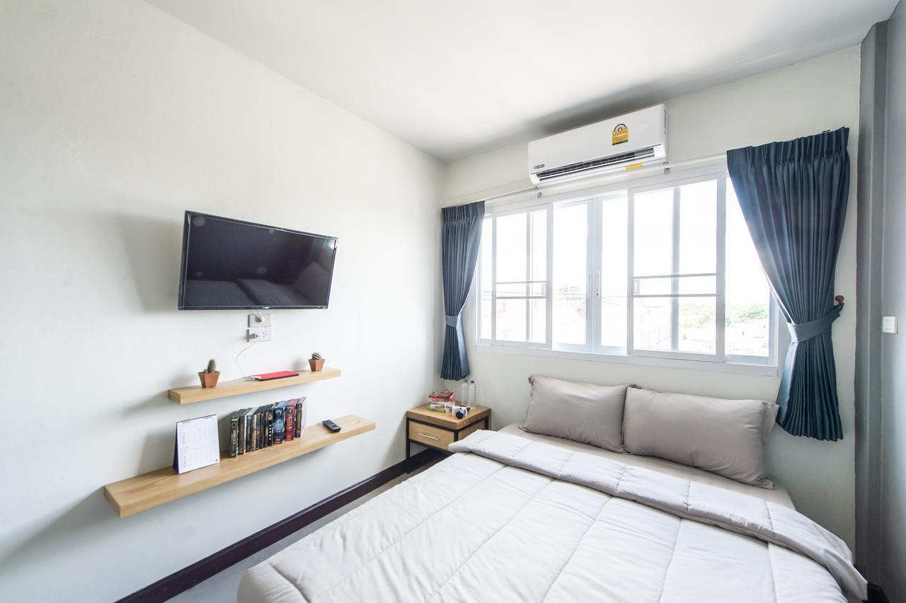 Full Stop. Hostel Chiang Mai Exterior photo