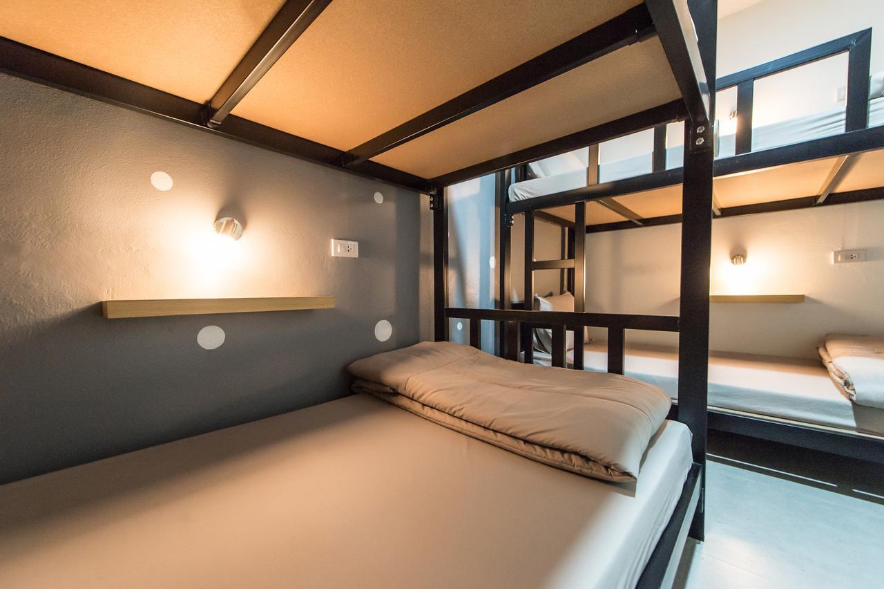 Full Stop. Hostel Chiang Mai Exterior photo